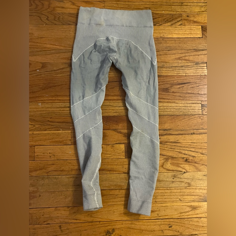 Athleta Lightly Worn Warm Base Layer Leggings Flu… - image 7